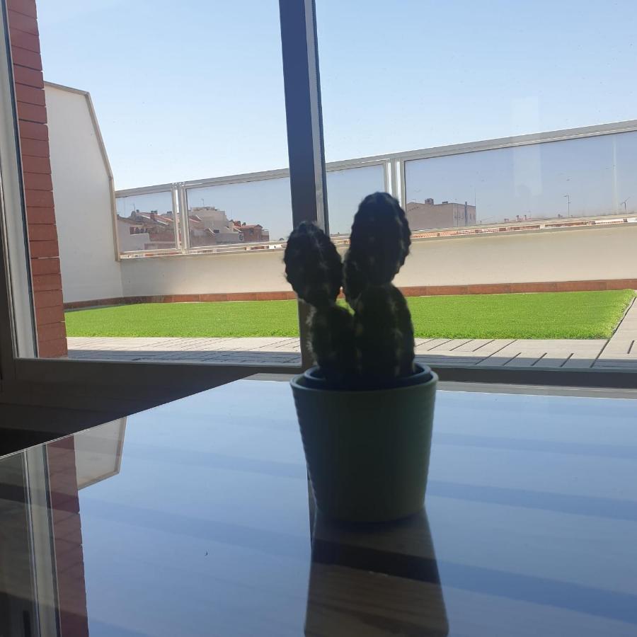 Espectacular Atico De 2 Dormitorios Con Garaje Y Terraza Privada De 30 M2 Albacete Exterior photo